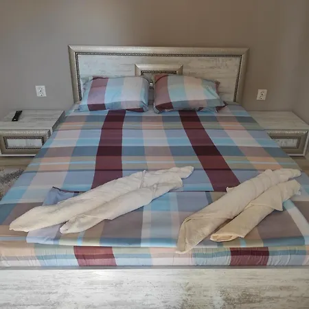 Apartmán етаж от къща - ками *