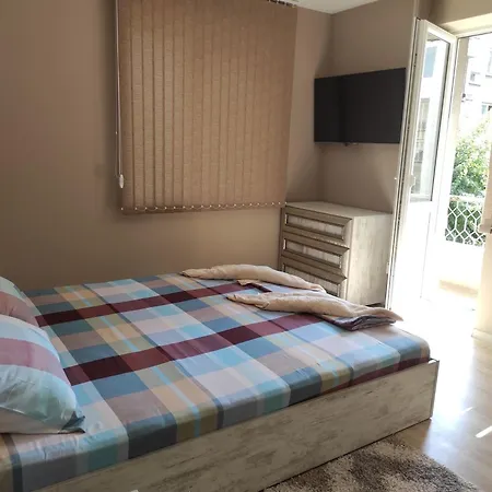 Apartmán етаж от къща - ками