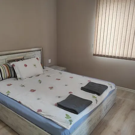 Apartmán етаж от къща - ками *