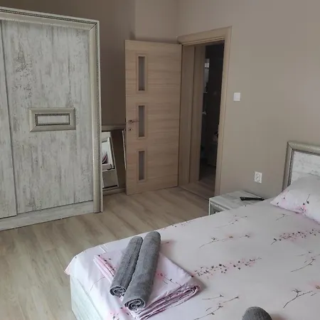 Apartmán етаж от къща - ками