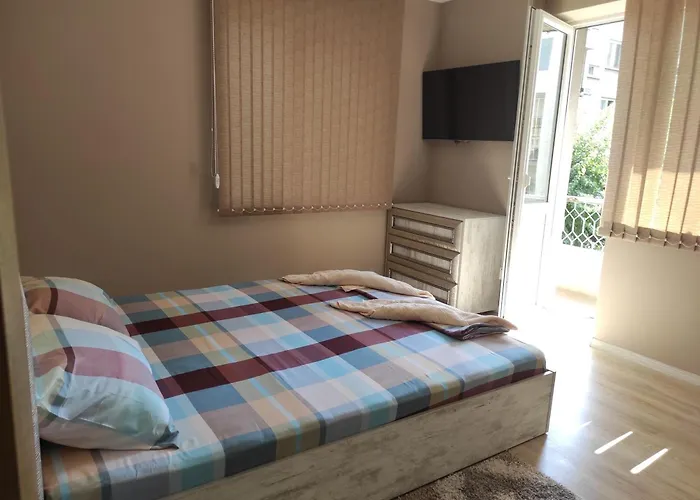 شقة етаж от къща - ками