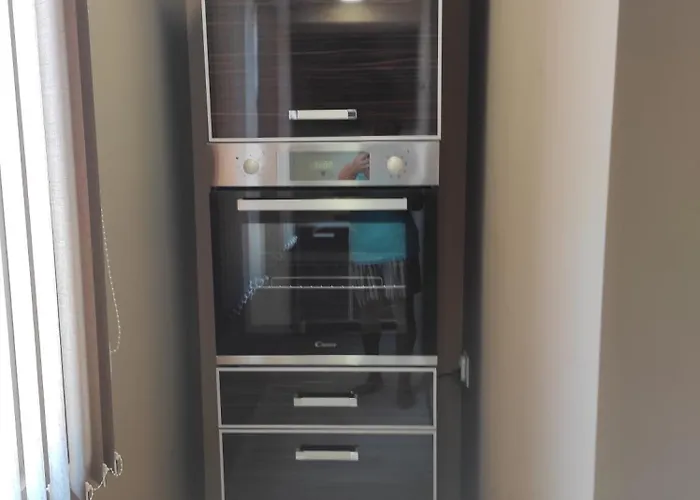 етаж от къща - ками شقة بليفين