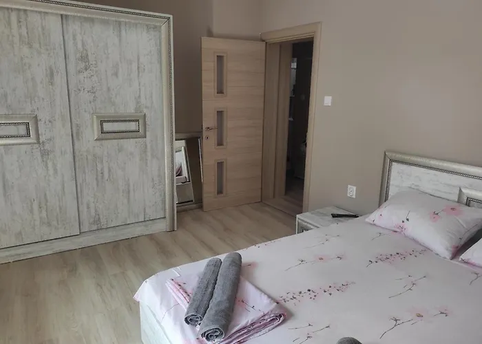 شقة етаж от къща - ками