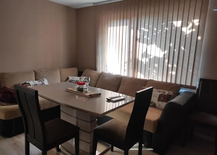 شقة етаж от къща - ками *